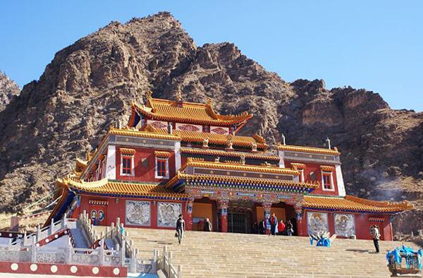 >> 阿拉善南寺门票团购
